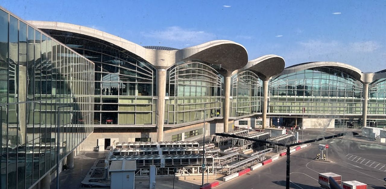 Wizz Air AMM Terminal